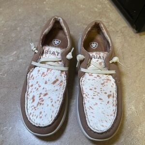 Woman’s Slip On Ariat “Hilo” Shoes